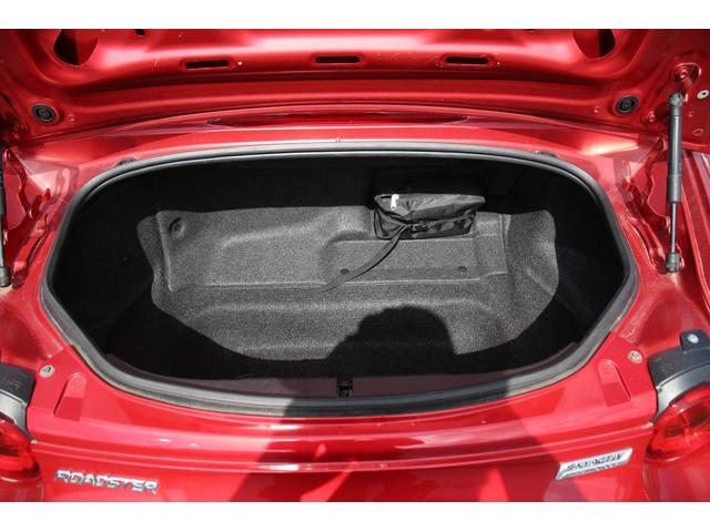ロードスター Sレザーパッケージ 6MT/純正ディスプレイ/地デジ/バックカメラ/シートヒーター/LEDヘッドライト/純正16AW/ETC/(69枚目)
