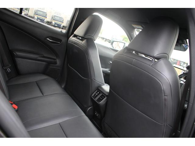 ＵＸ ＵＸ２５０ｈ　バージョンＣ　純正ナビ／地デジ／全周囲カメラ／電動リアゲート／温冷革シート／ＬＥＤヘッドライト／ＥＴＣ２．０／レーダークルーズコントロール衝突軽減ブレーキ／障害物センサー／純正アルミホイール／禁煙車／（36枚目）