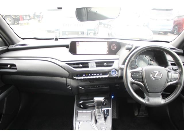 ＵＸ ＵＸ２５０ｈ　バージョンＣ　純正ナビ／地デジ／全周囲カメラ／電動リアゲート／温冷革シート／ＬＥＤヘッドライト／ＥＴＣ２．０／レーダークルーズコントロール衝突軽減ブレーキ／障害物センサー／純正アルミホイール／禁煙車／（45枚目）