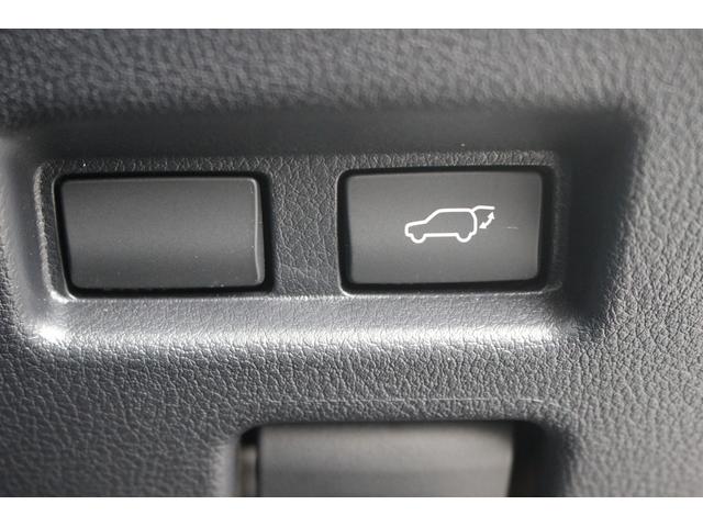 ＵＸ ＵＸ３００ｅ　バージョンＬ　ワンオーナー／純正ナビ／地デジ／バックカメラ／ＬＥＤヘッドライト／レーダークルーズコントロール／ヘッドアップディスプレイ／ＥＴＣ２．０／パワーバックドア／ブラインドスポットモニター／シートヒーター／（8枚目）