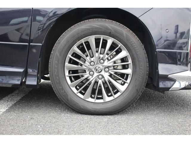 アルファードハイブリッド エグゼクティブラウンジＳ　禁煙車　令和２年登録　モデリスタフルエアロ　アドバンスドフェイススタイル　ＪＢＬサウンド　メーカーナビ　後席フリップダウンモニター　パノラミックビューモニター　黒革シート　温冷シート　ＬＥＤ（17枚目）