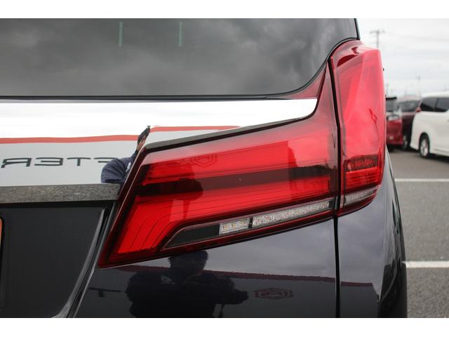 アルファードハイブリッド エグゼクティブラウンジＳ　禁煙車　令和２年登録　モデリスタフルエアロ　アドバンスドフェイススタイル　ＪＢＬサウンド　メーカーナビ　後席フリップダウンモニター　パノラミックビューモニター　黒革シート　温冷シート　ＬＥＤ（32枚目）