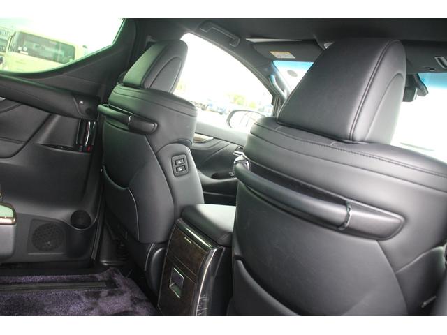 アルファードハイブリッド エグゼクティブラウンジＳ　禁煙車　令和２年登録　モデリスタフルエアロ　アドバンスドフェイススタイル　ＪＢＬサウンド　メーカーナビ　後席フリップダウンモニター　パノラミックビューモニター　黒革シート　温冷シート　ＬＥＤ（37枚目）