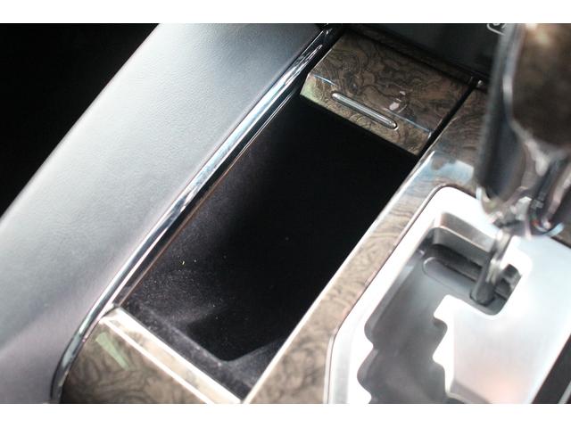 アルファードハイブリッド エグゼクティブラウンジＳ　禁煙車　令和２年登録　モデリスタフルエアロ　アドバンスドフェイススタイル　ＪＢＬサウンド　メーカーナビ　後席フリップダウンモニター　パノラミックビューモニター　黒革シート　温冷シート　ＬＥＤ（61枚目）