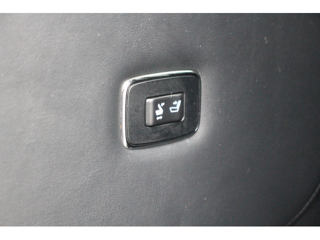 アルファードハイブリッド エグゼクティブラウンジＳ　禁煙車　令和２年登録　モデリスタフルエアロ　アドバンスドフェイススタイル　ＪＢＬサウンド　メーカーナビ　後席フリップダウンモニター　パノラミックビューモニター　黒革シート　温冷シート　ＬＥＤ（70枚目）