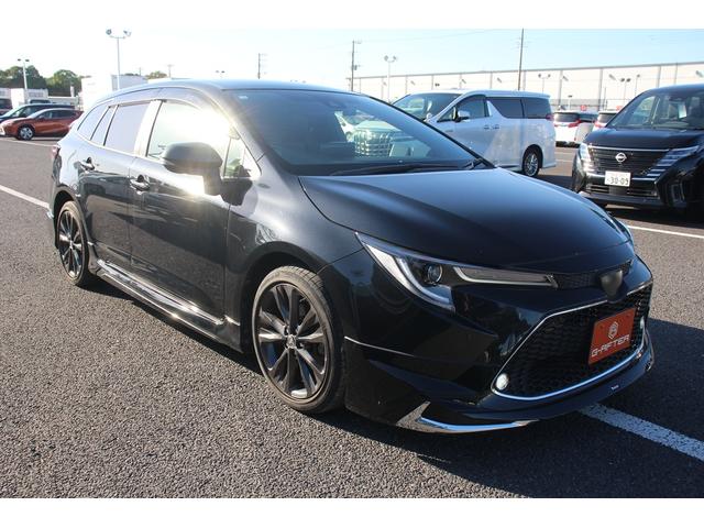 カローラツーリング ハイブリッド　ダブルバイビー　モデリスタエアロ／純正オプション９型ナビ／地デジ／バックカメラ／シートヒーター／トヨタセーフティーセンス／ステアリングヒーター／ＥＴＣ２．０／アイドリングストップ／ＬＥＤヘッドライト／ハーフレザー（5枚目）