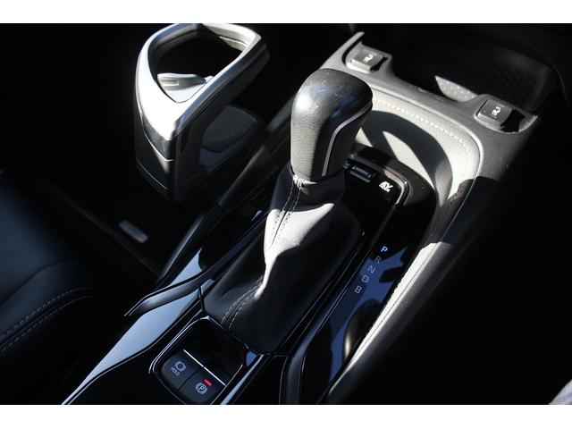 カローラツーリング ハイブリッド　ダブルバイビー　モデリスタエアロ／純正オプション９型ナビ／地デジ／バックカメラ／シートヒーター／トヨタセーフティーセンス／ステアリングヒーター／ＥＴＣ２．０／アイドリングストップ／ＬＥＤヘッドライト／ハーフレザー（42枚目）