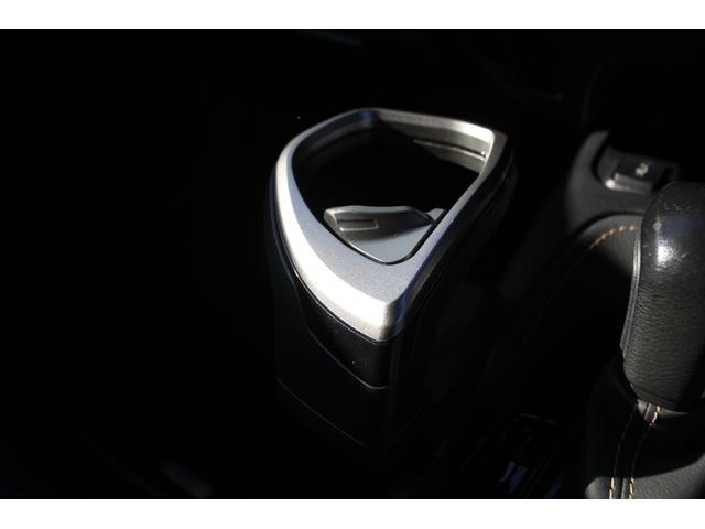 カローラツーリング ハイブリッド　ダブルバイビー　モデリスタエアロ／純正オプション９型ナビ／地デジ／バックカメラ／シートヒーター／トヨタセーフティーセンス／ステアリングヒーター／ＥＴＣ２．０／アイドリングストップ／ＬＥＤヘッドライト／ハーフレザー（58枚目）