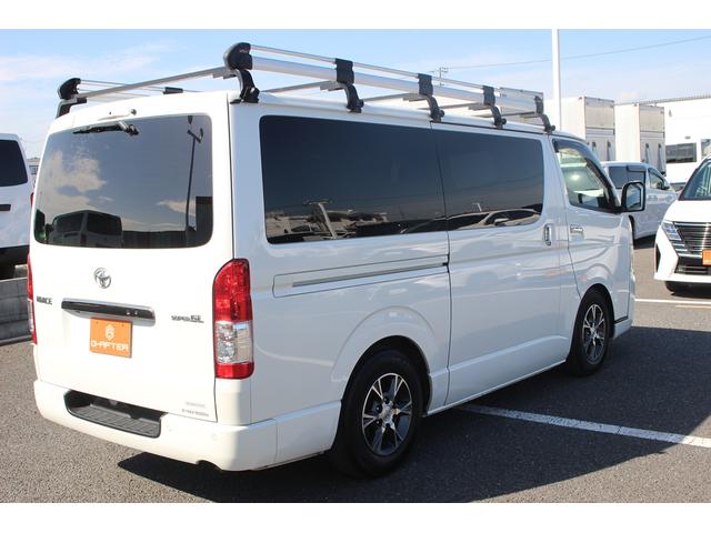 ハイエースバン 　ワンオーナー／１１型カーナビフローティング／フルセグ／ウッドコンビハンドル／両側電動スライド／バックカメラ／ルーフキャリア／ＥＴＣ／ルーフキャリア／デジタルインナーミラー／純正アルミホイール（14枚目）