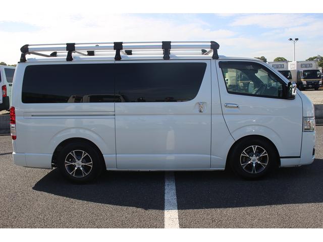 ハイエースバン 　ワンオーナー／１１型カーナビフローティング／フルセグ／ウッドコンビハンドル／両側電動スライド／バックカメラ／ルーフキャリア／ＥＴＣ／ルーフキャリア／デジタルインナーミラー／純正アルミホイール（15枚目）