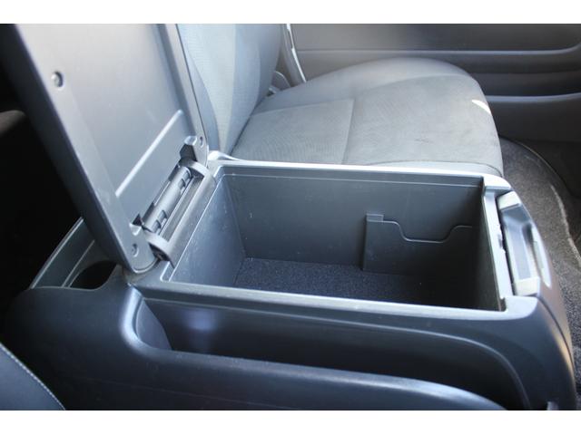 ハイエースバン 　ワンオーナー／１１型カーナビフローティング／フルセグ／ウッドコンビハンドル／両側電動スライド／バックカメラ／ルーフキャリア／ＥＴＣ／ルーフキャリア／デジタルインナーミラー／純正アルミホイール（63枚目）