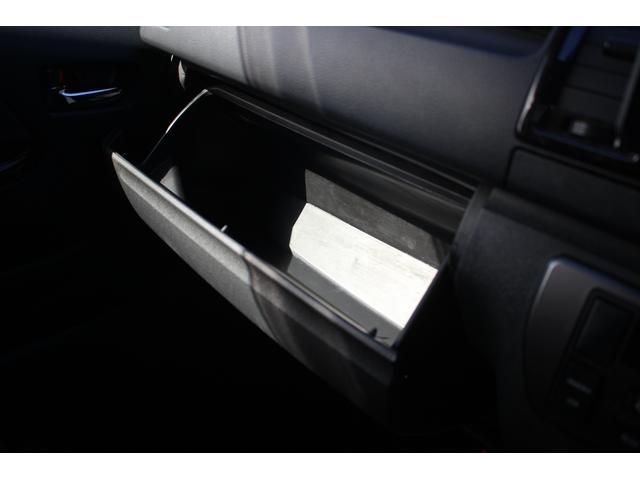 ハイエースバン 　ワンオーナー／１１型カーナビフローティング／フルセグ／ウッドコンビハンドル／両側電動スライド／バックカメラ／ルーフキャリア／ＥＴＣ／ルーフキャリア／デジタルインナーミラー／純正アルミホイール（67枚目）
