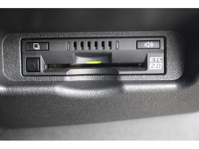 ハイエースバン スーパーＧＬ　ダークプライム　純正ナビ／純正ＬＥＤヘッドライト／両側スライドドア／バックカメラ／地デジ／電動格納ミラー／禁煙車／ＥＴＣ２．０／衝突軽減ブレーキ／オートハイビーム／オートマ／オートエアコン／フォグライト（5枚目）