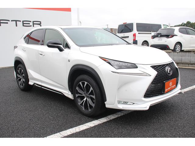 ＮＸ ＮＸ２００ｔ　Ｆスポーツ　ムーンルーフ　モデリスタ・純正エアロ　３眼ＬＥＤヘッドライト　オプション１８インチＡＷ　黒革シート　シートベンチレーション　メーカーナビ　バックカメラ　地デジＴＶ　クルーズコントロール　シートヒーター（9枚目）