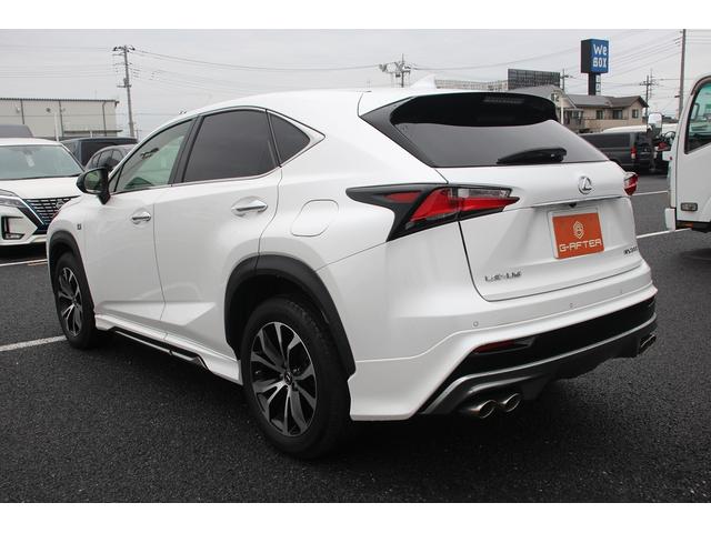 ＮＸ ＮＸ２００ｔ　Ｆスポーツ　ムーンルーフ　モデリスタ・純正エアロ　３眼ＬＥＤヘッドライト　オプション１８インチＡＷ　黒革シート　シートベンチレーション　メーカーナビ　バックカメラ　地デジＴＶ　クルーズコントロール　シートヒーター（13枚目）