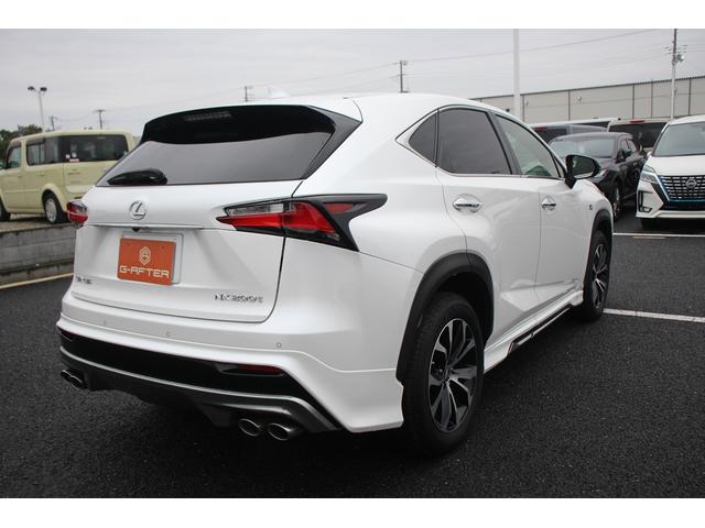 ＮＸ ＮＸ２００ｔ　Ｆスポーツ　ムーンルーフ　モデリスタ・純正エアロ　３眼ＬＥＤヘッドライト　オプション１８インチＡＷ　黒革シート　シートベンチレーション　メーカーナビ　バックカメラ　地デジＴＶ　クルーズコントロール　シートヒーター（15枚目）