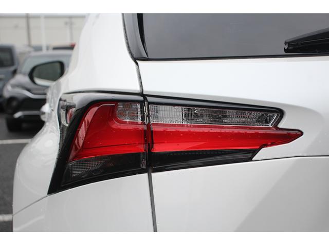 ＮＸ ＮＸ２００ｔ　Ｆスポーツ　ムーンルーフ　モデリスタ・純正エアロ　３眼ＬＥＤヘッドライト　オプション１８インチＡＷ　黒革シート　シートベンチレーション　メーカーナビ　バックカメラ　地デジＴＶ　クルーズコントロール　シートヒーター（29枚目）