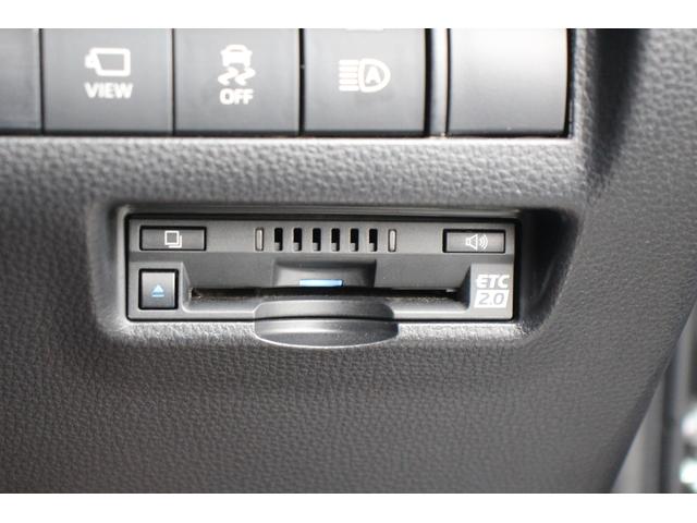 大好評のボディコーティング「ハイモースコート」もご納車までに施工可能。雨染みや線傷など中古車だからと諦めていませんか？ピカピカの状態でお乗り出しいただけます。