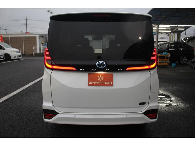ノア ハイブリッドＳ－Ｚ　禁煙車　純正ナビ　地デジ　バックカメラ　シートヒーター　ＬＥＤヘッドライト　レーダークルーズコントロール　ＥＴＣ２．０　純正アルミホイール　衝突軽減ブレーキ　障害物センサー　１００Ｖ充電（14枚目）