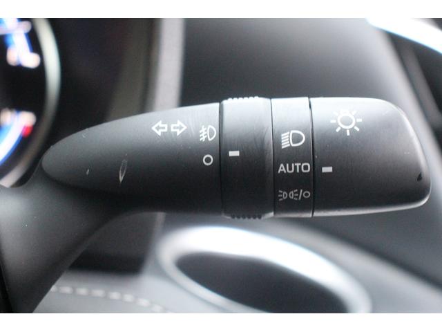 ノア ハイブリッドＳ－Ｚ　禁煙車　純正ナビ　地デジ　バックカメラ　シートヒーター　ＬＥＤヘッドライト　レーダークルーズコントロール　ＥＴＣ２．０　純正アルミホイール　衝突軽減ブレーキ　障害物センサー　１００Ｖ充電（56枚目）