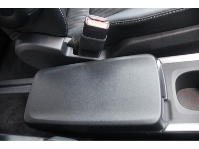 ノア ハイブリッドＳ－Ｚ　禁煙車　純正ナビ　地デジ　バックカメラ　シートヒーター　ＬＥＤヘッドライト　レーダークルーズコントロール　ＥＴＣ２．０　純正アルミホイール　衝突軽減ブレーキ　障害物センサー　１００Ｖ充電（61枚目）