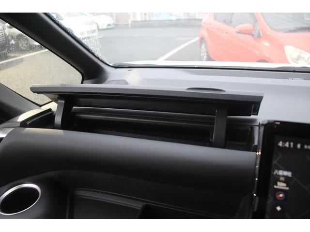 ノア ハイブリッドＳ－Ｚ　禁煙車　純正ナビ　地デジ　バックカメラ　シートヒーター　ＬＥＤヘッドライト　レーダークルーズコントロール　ＥＴＣ２．０　純正アルミホイール　衝突軽減ブレーキ　障害物センサー　１００Ｖ充電（66枚目）
