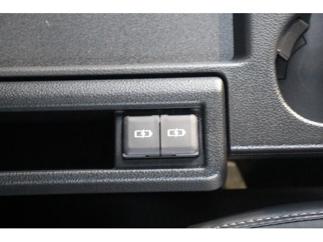 ノア ハイブリッドＳ－Ｚ　禁煙車　純正ナビ　地デジ　バックカメラ　シートヒーター　ＬＥＤヘッドライト　レーダークルーズコントロール　ＥＴＣ２．０　純正アルミホイール　衝突軽減ブレーキ　障害物センサー　１００Ｖ充電（68枚目）