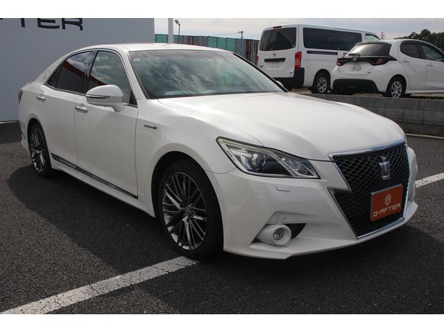 クラウンハイブリッド アスリートG 純正ナビ 地デジ 温冷黒革シート op18アルミホイール 社外マフラー バックカメラ ステアリングヒーター ETC CD・DVD再生可能 クルーズコントロール マニュアルモード付AT スマートキー(7枚目)