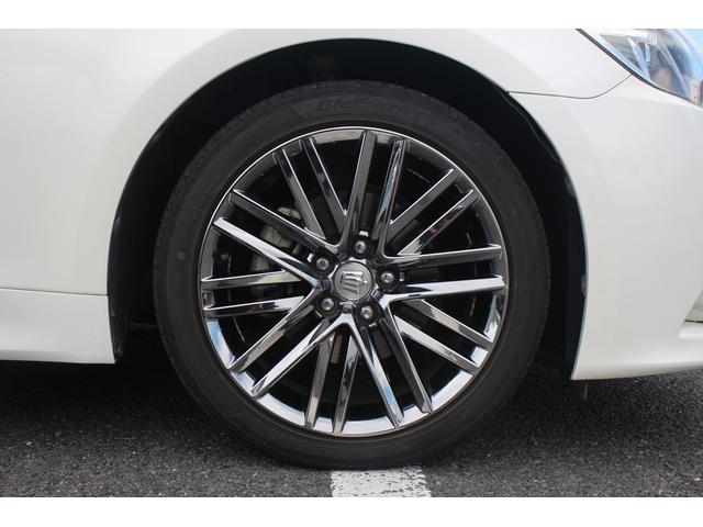 クラウンハイブリッド アスリートG 純正ナビ 地デジ 温冷黒革シート op18アルミホイール 社外マフラー バックカメラ ステアリングヒーター ETC CD・DVD再生可能 クルーズコントロール マニュアルモード付AT スマートキー(15枚目)