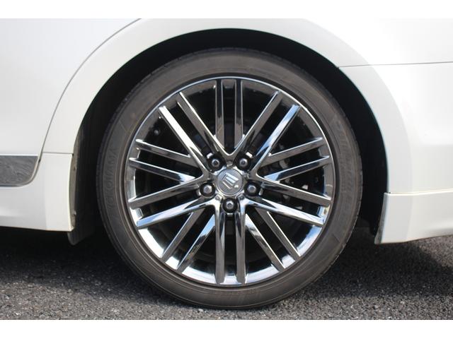 クラウンハイブリッド アスリートG 純正ナビ 地デジ 温冷黒革シート op18アルミホイール 社外マフラー バックカメラ ステアリングヒーター ETC CD・DVD再生可能 クルーズコントロール マニュアルモード付AT スマートキー(17枚目)