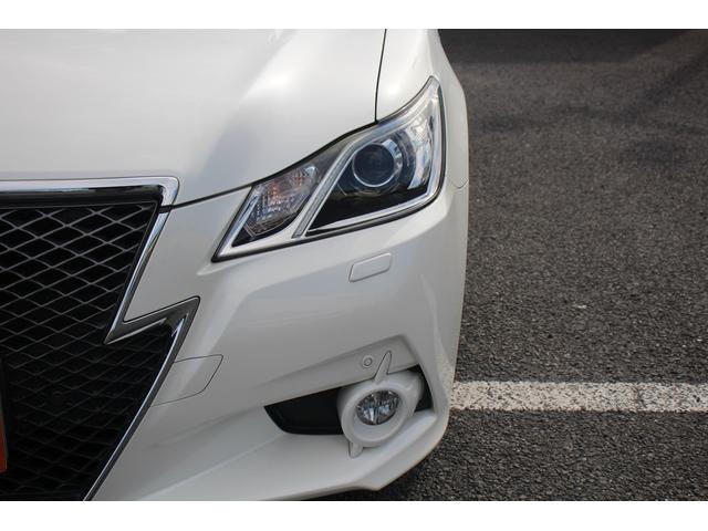 クラウンハイブリッド アスリートG 純正ナビ 地デジ 温冷黒革シート op18アルミホイール 社外マフラー バックカメラ ステアリングヒーター ETC CD・DVD再生可能 クルーズコントロール マニュアルモード付AT スマートキー(19枚目)