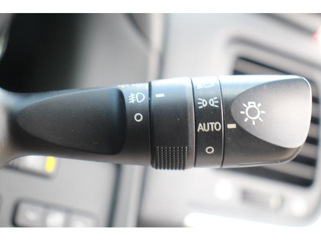 クラウンハイブリッド アスリートG 純正ナビ 地デジ 温冷黒革シート op18アルミホイール 社外マフラー バックカメラ ステアリングヒーター ETC CD・DVD再生可能 クルーズコントロール マニュアルモード付AT スマートキー(55枚目)