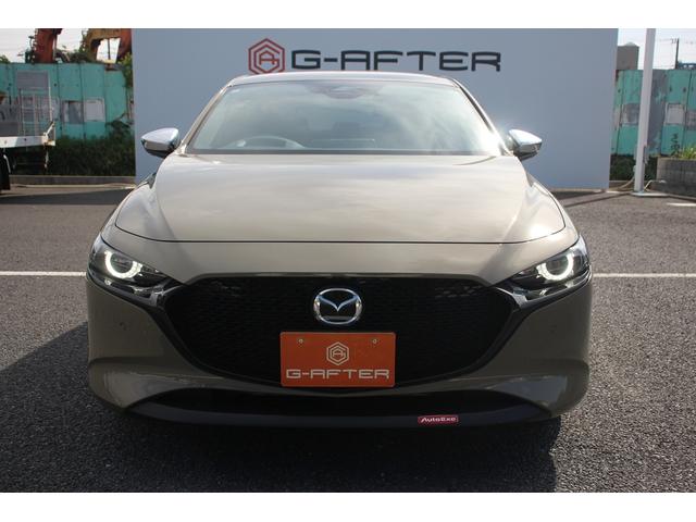 ＭＡＺＤＡ３ファストバック ２０Ｓ　レトロスポーツエディション　純正ナビ／全周囲カメラ／地デジ／ＢＯＳＥサウンド／レーダークルーズコントロール／衝突軽減ブレーキ／ＡｕｔｏＥｘｅマフラー／ＥＴＣ／ステアリングヒーター／置くだけ充電／（10枚目）