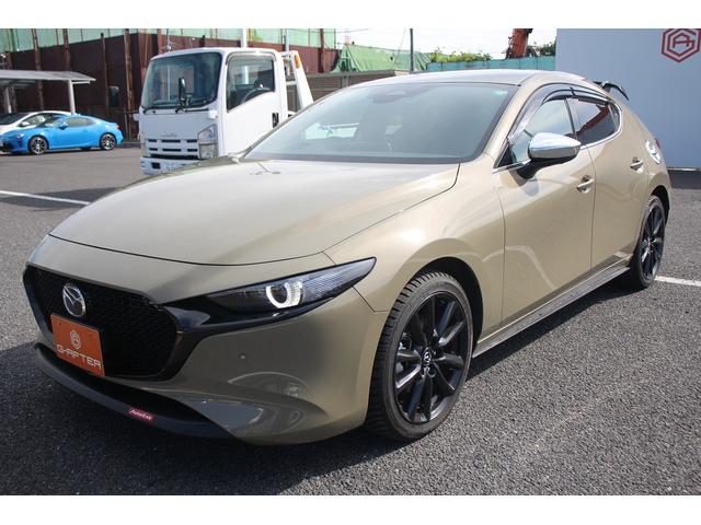 ＭＡＺＤＡ３ファストバック ２０Ｓ　レトロスポーツエディション　純正ナビ／全周囲カメラ／地デジ／ＢＯＳＥサウンド／レーダークルーズコントロール／衝突軽減ブレーキ／ＡｕｔｏＥｘｅマフラー／ＥＴＣ／ステアリングヒーター／置くだけ充電／（11枚目）