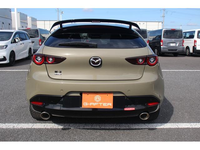 ＭＡＺＤＡ３ファストバック ２０Ｓ　レトロスポーツエディション　純正ナビ／全周囲カメラ／地デジ／ＢＯＳＥサウンド／レーダークルーズコントロール／衝突軽減ブレーキ／ＡｕｔｏＥｘｅマフラー／ＥＴＣ／ステアリングヒーター／置くだけ充電／（14枚目）