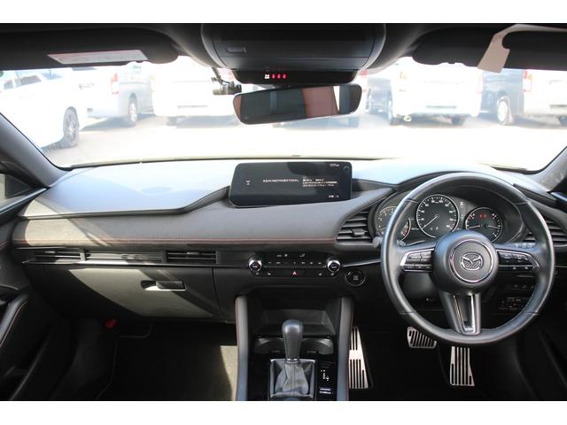 ＭＡＺＤＡ３ファストバック ２０Ｓ　レトロスポーツエディション　純正ナビ／全周囲カメラ／地デジ／ＢＯＳＥサウンド／レーダークルーズコントロール／衝突軽減ブレーキ／ＡｕｔｏＥｘｅマフラー／ＥＴＣ／ステアリングヒーター／置くだけ充電／（43枚目）