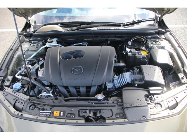ＭＡＺＤＡ３ファストバック ２０Ｓ　レトロスポーツエディション　純正ナビ／全周囲カメラ／地デジ／ＢＯＳＥサウンド／レーダークルーズコントロール／衝突軽減ブレーキ／ＡｕｔｏＥｘｅマフラー／ＥＴＣ／ステアリングヒーター／置くだけ充電／（79枚目）