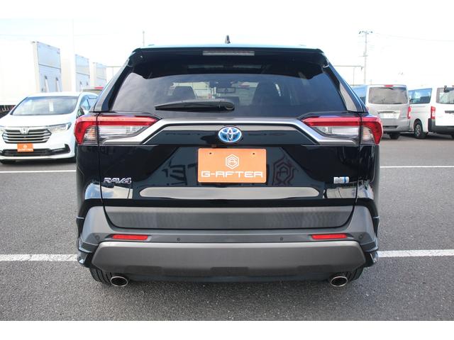 ＲＡＶ４ ハイブリッドＧ　サンルーフ／フルモデリスタ／カロッツェリアナビ／バックカメラ／地デジ電動リアゲート／レーダークルーズコントロール／衝突軽減ブレーキ／クリアランスソナー／ＬＥＤヘッドライト／純正１８インチアルミホイール（14枚目）