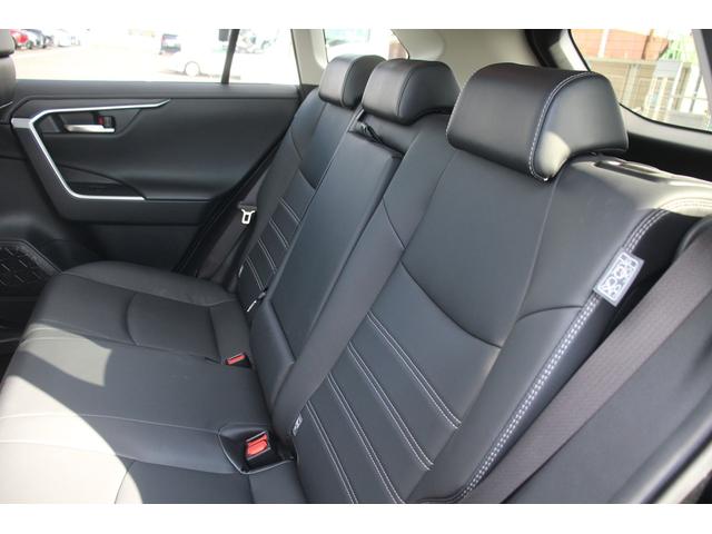 ＲＡＶ４ ハイブリッドＧ　サンルーフ／フルモデリスタ／カロッツェリアナビ／バックカメラ／地デジ電動リアゲート／レーダークルーズコントロール／衝突軽減ブレーキ／クリアランスソナー／ＬＥＤヘッドライト／純正１８インチアルミホイール（40枚目）
