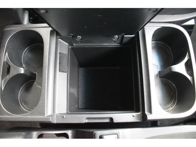 デリカD:5 P 社外ナビ/両側電動スライドドア/衝突軽減ブレーキ/全周囲カメラ/純正アルミホイール18インチ/電動リアゲート/レーダークルーズコントロール/ETC/LEDヘッド/パドルシフト(72枚目)
