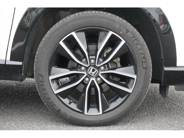 ヴェゼル ｅ：ＨＥＶ　Ｚ　禁煙車　ナビ　バックカメラ　温熱半革　電動リアゲート　純正１８アルミホイール　レーダークルーズコントロール　衝突軽減ブレーキ　ＬＥＤヘッドライト　クリアランスソナー　レーンキープアシスト（10枚目）