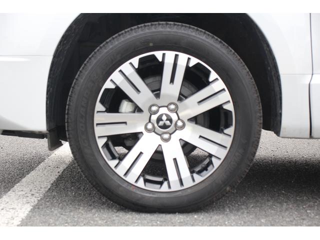 デリカD:5 P 後期型/禁煙車/10.1インチ純正ナビ/フルセグTV/ナビ取付パッケージ2/両側電動スライドドア/パワーバックドア/前席シートヒーター/ビルトインETC/バックカメラ/衝突軽減機能/LEDヘッドライト(19枚目)