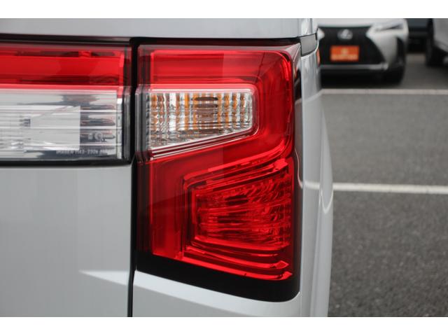 デリカD:5 P 後期型/禁煙車/10.1インチ純正ナビ/フルセグTV/ナビ取付パッケージ2/両側電動スライドドア/パワーバックドア/前席シートヒーター/ビルトインETC/バックカメラ/衝突軽減機能/LEDヘッドライト(28枚目)