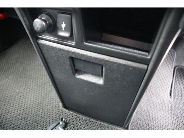 デリカD:5 P 後期型/禁煙車/10.1インチ純正ナビ/フルセグTV/ナビ取付パッケージ2/両側電動スライドドア/パワーバックドア/前席シートヒーター/ビルトインETC/バックカメラ/衝突軽減機能/LEDヘッドライト(64枚目)