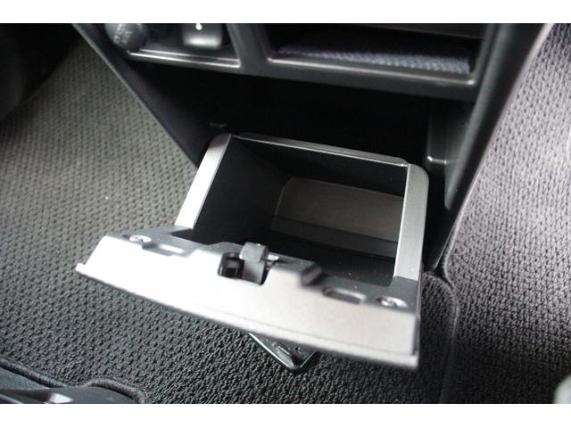 デリカD:5 P 後期型/禁煙車/10.1インチ純正ナビ/フルセグTV/ナビ取付パッケージ2/両側電動スライドドア/パワーバックドア/前席シートヒーター/ビルトインETC/バックカメラ/衝突軽減機能/LEDヘッドライト(65枚目)