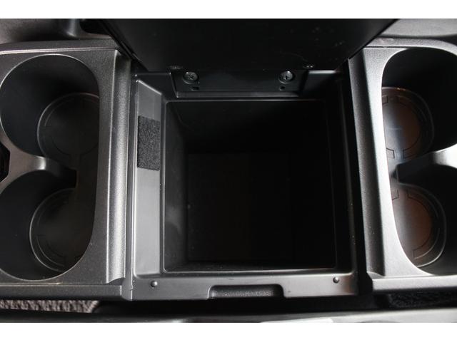 デリカD:5 P 後期型/禁煙車/10.1インチ純正ナビ/フルセグTV/ナビ取付パッケージ2/両側電動スライドドア/パワーバックドア/前席シートヒーター/ビルトインETC/バックカメラ/衝突軽減機能/LEDヘッドライト(70枚目)