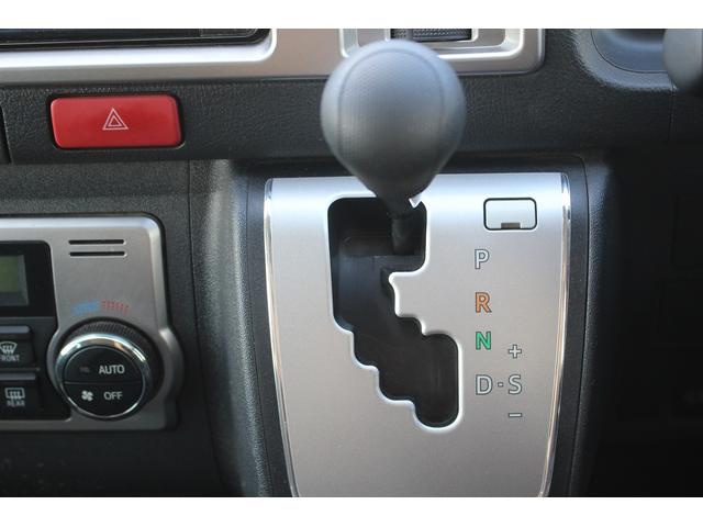 ハイエースバン  6型 純正ナビ ディーゼル車 地デジ バックカメラ 両側スライドドア フォグライト ETC Bluetooth マニュアルモード付AT プッシュスタート 電動格納ミラー オートハイビーム(57枚目)