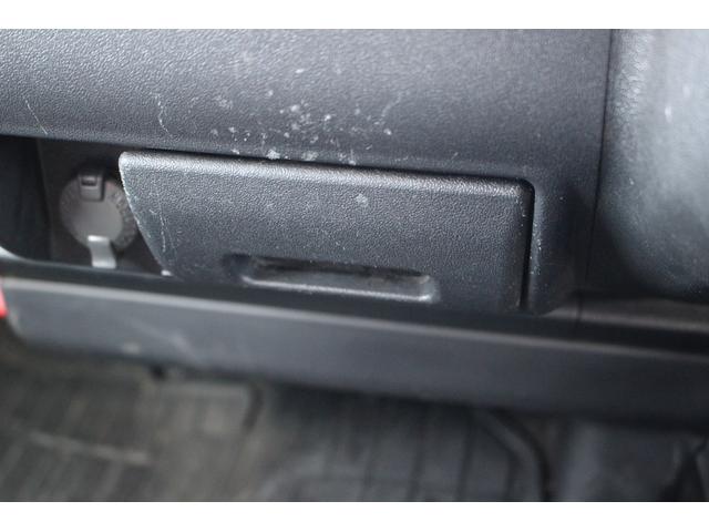 ハイエースバン  6型 純正ナビ ディーゼル車 地デジ バックカメラ 両側スライドドア フォグライト ETC Bluetooth マニュアルモード付AT プッシュスタート 電動格納ミラー オートハイビーム(59枚目)