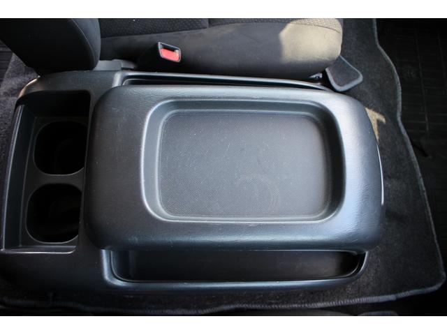 ハイエースバン  6型 純正ナビ ディーゼル車 地デジ バックカメラ 両側スライドドア フォグライト ETC Bluetooth マニュアルモード付AT プッシュスタート 電動格納ミラー オートハイビーム(61枚目)