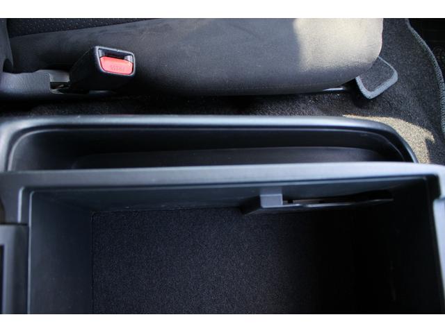 ハイエースバン  6型 純正ナビ ディーゼル車 地デジ バックカメラ 両側スライドドア フォグライト ETC Bluetooth マニュアルモード付AT プッシュスタート 電動格納ミラー オートハイビーム(64枚目)